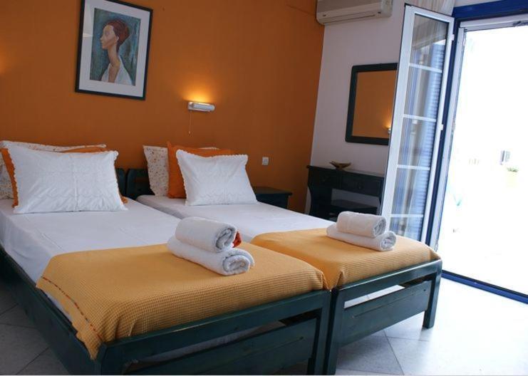 Elia Studios Naxos City ภายนอก รูปภาพ